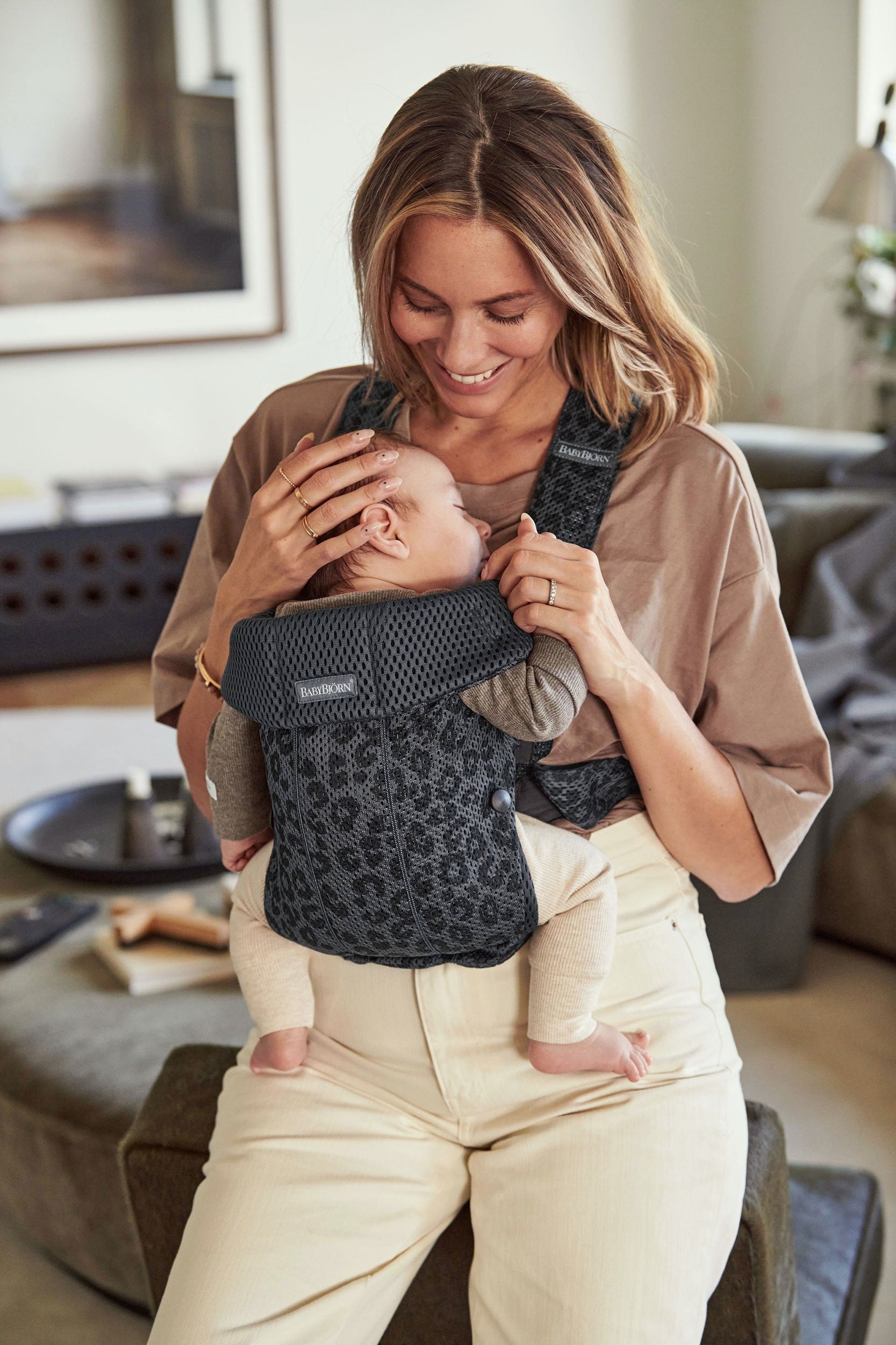 Baby Bjorn Mini Mesh Baby Carrier (2 Colours) - Pupsik Singapore