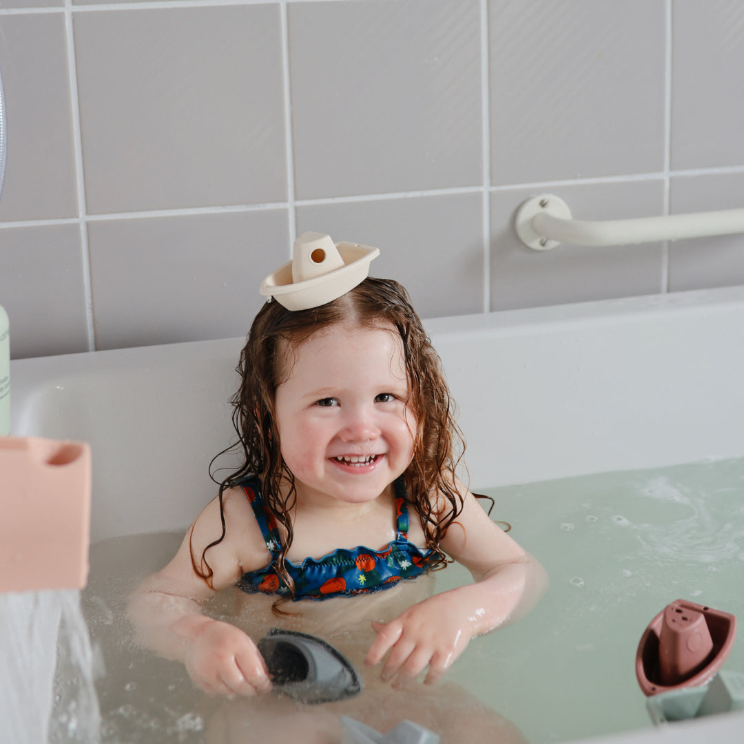 Mushie Bath Boats, 5pcs (3 Colors)