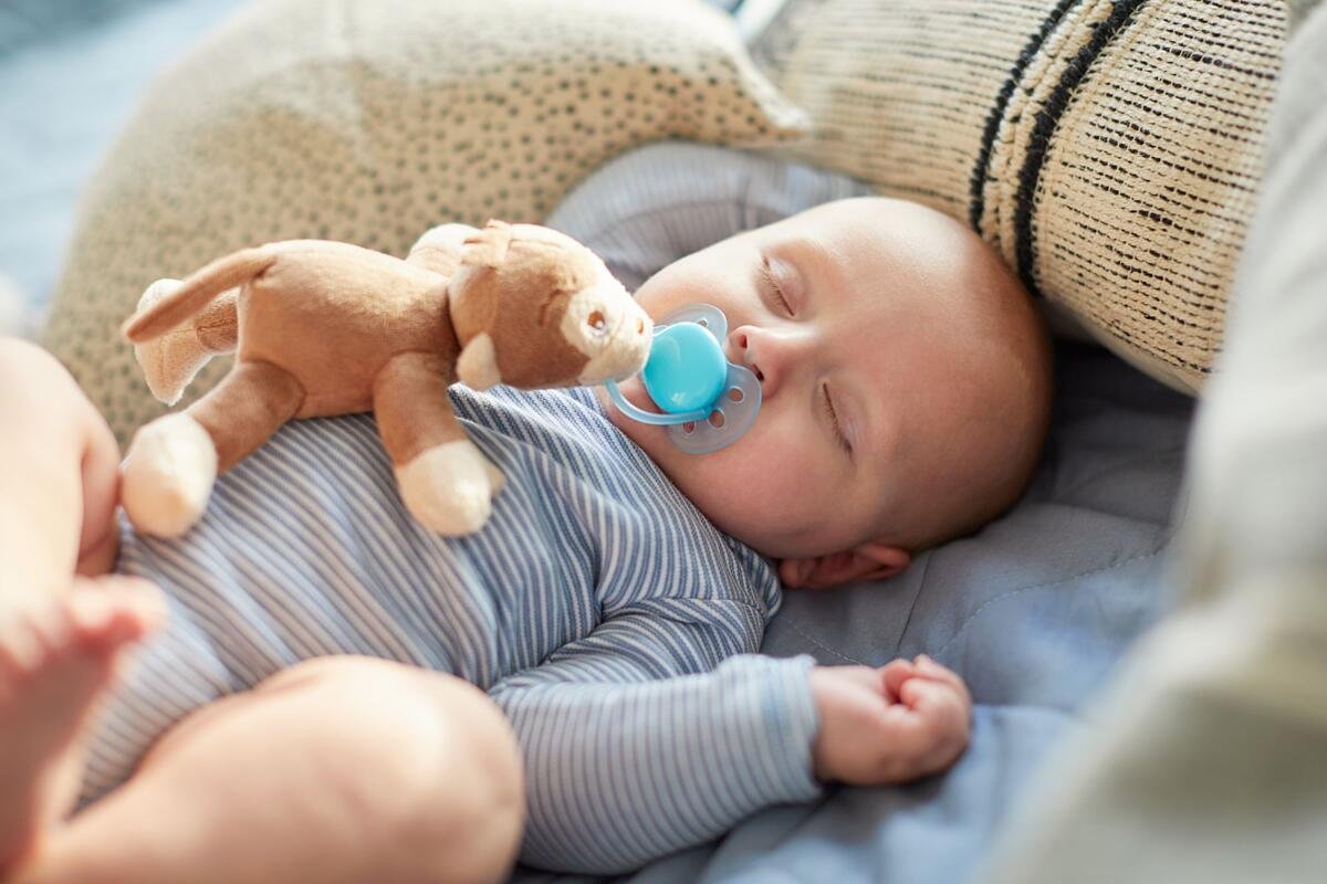 Philips Avent Ultra Soft Snuggle Pacifier (4 Designs) - Pupsik Singapore