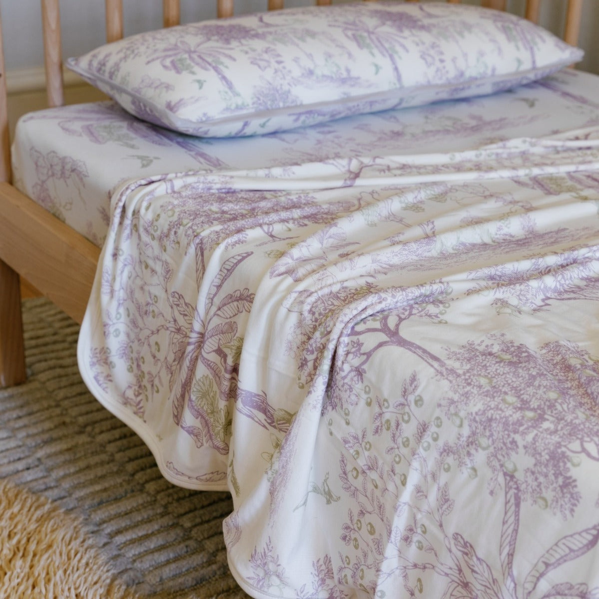 House of Holly Luxe Bamboo Blanket +  Free pillowcase for M size pillows (17 Designs)