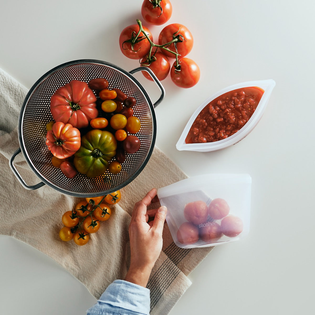 Stasher Reusable Silicone Bowl Bundle (2-Cup & 4-Cup) - Clear