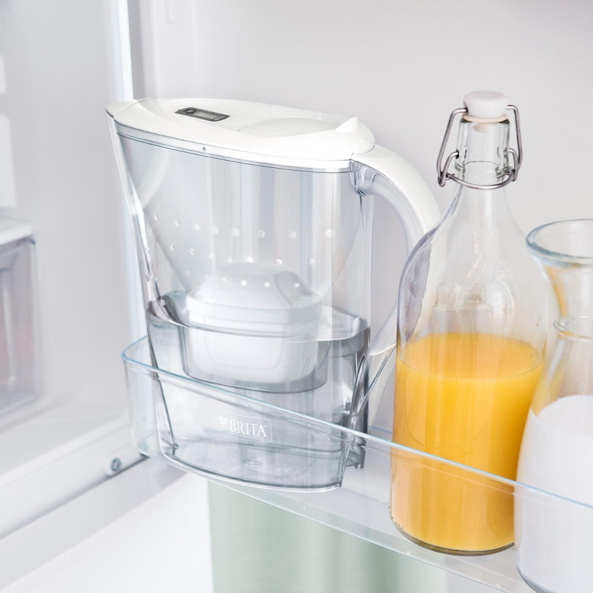 Brita Marella Cool Water Filter Jug (1x Maxtra PRO Filter) - 2.4L White