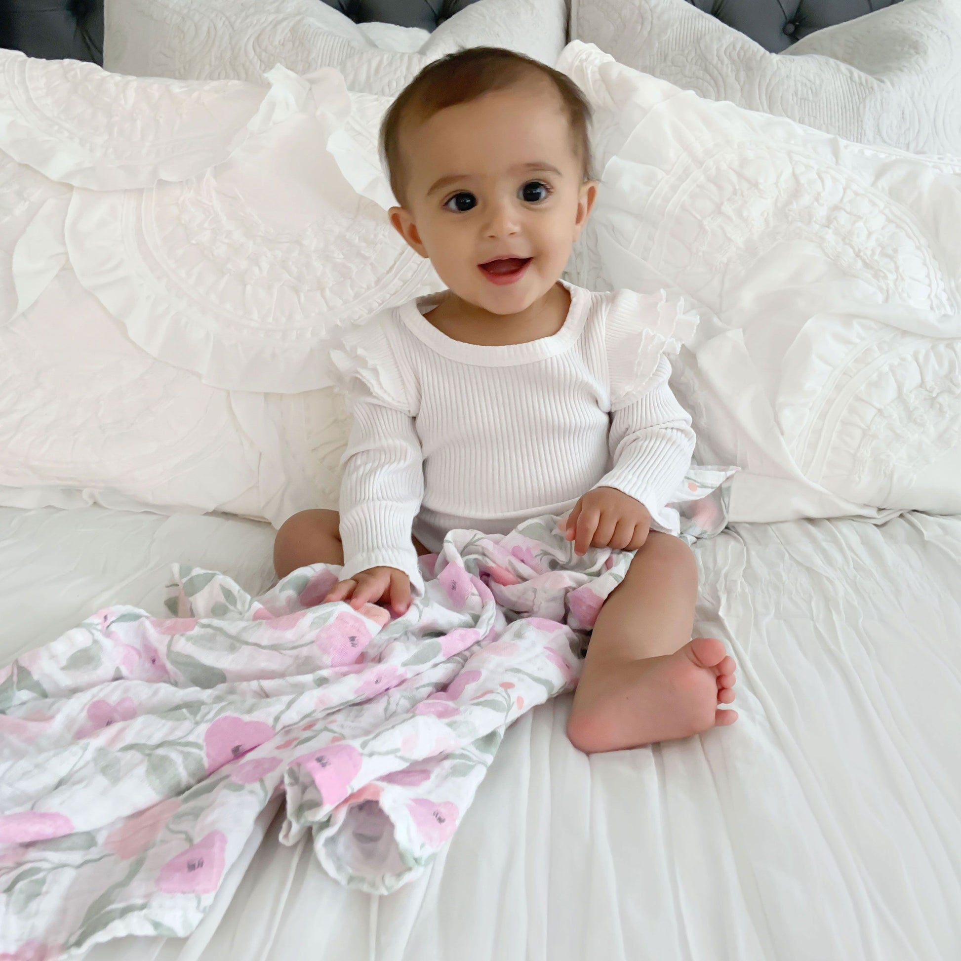 Aden Anais Muslin Cotton Swaddle (47 x 47 in), 1pk (6 Designs) - Pupsik Singapore