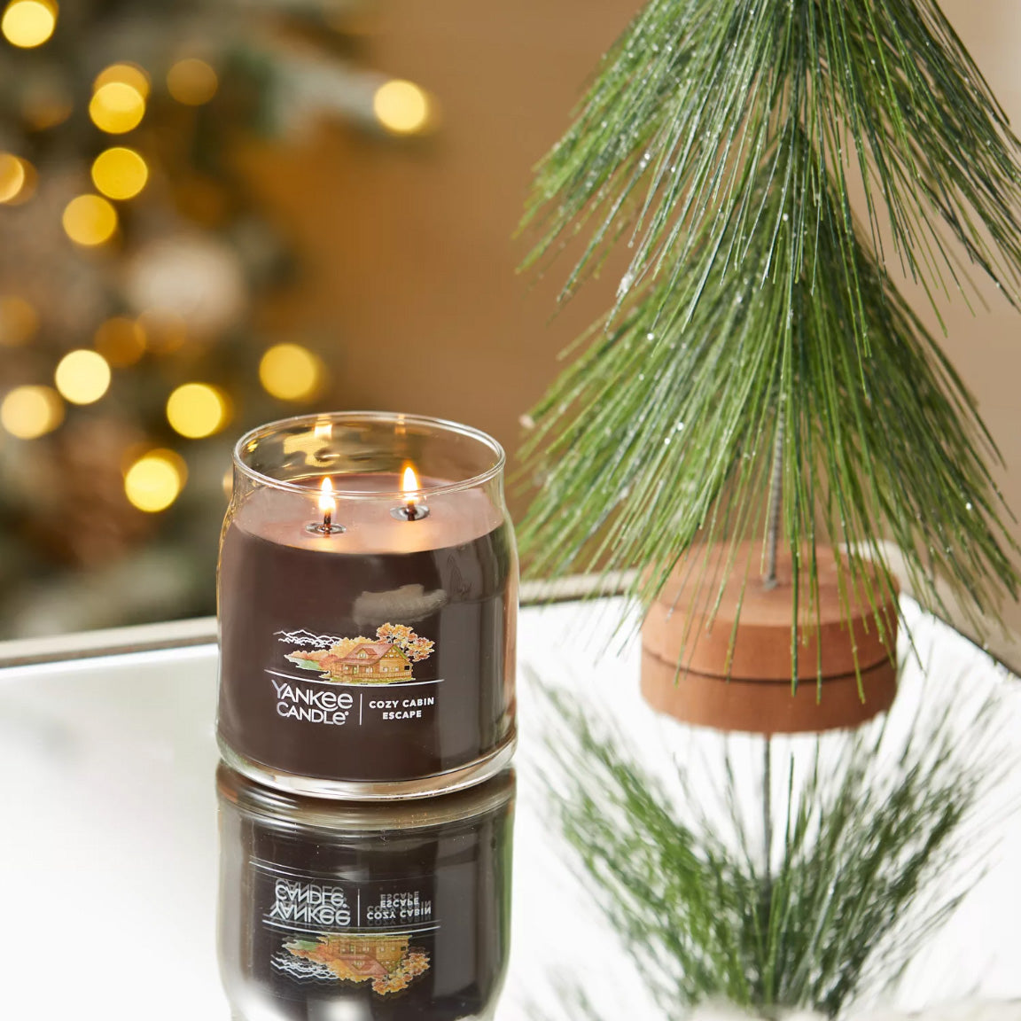 Yankee Candle Signature Medium Jar Candle, 2-wicks (13oz) - Cozy Cabin Escape