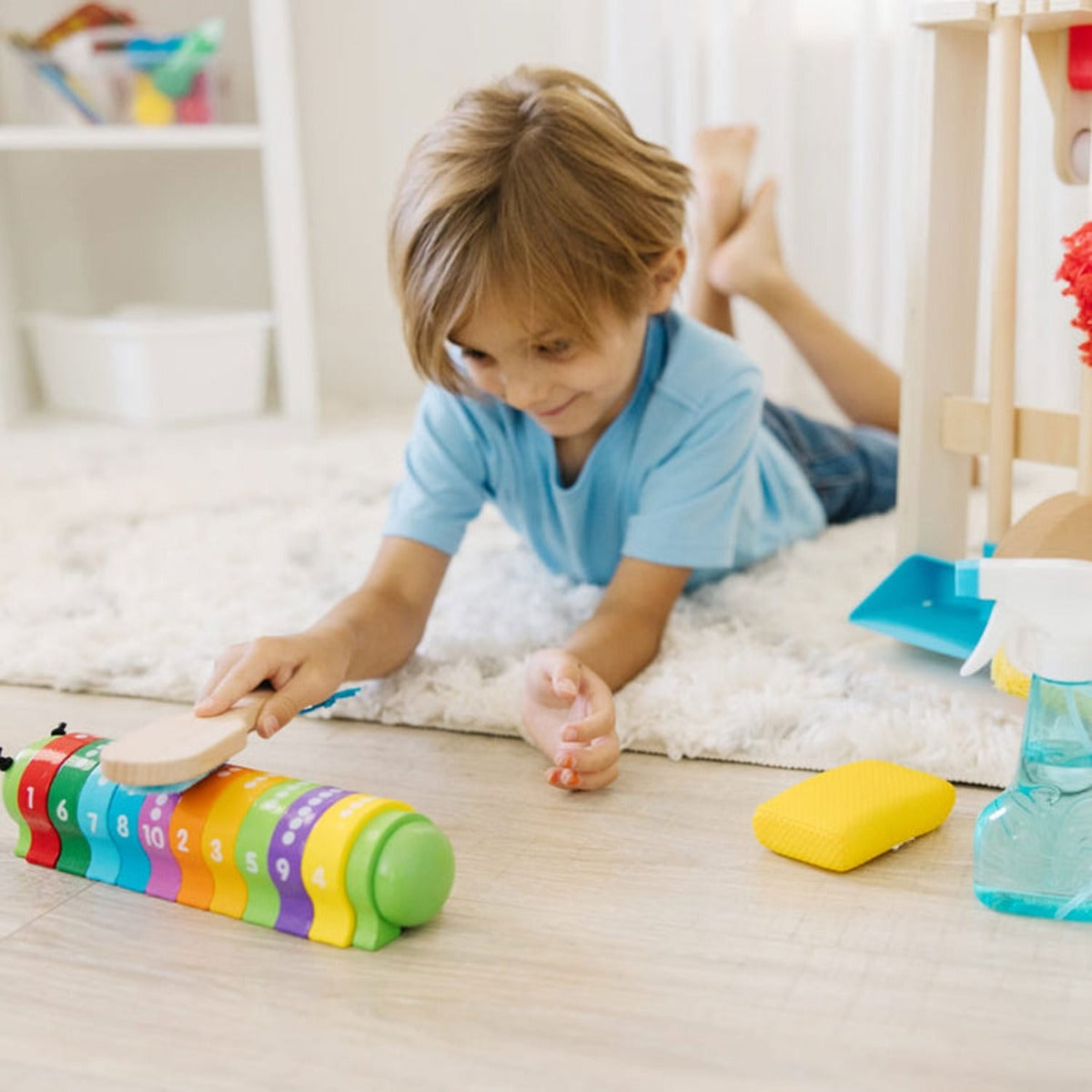 Melissa & Doug Deluxe Sparkle & Shine Cleaning Set