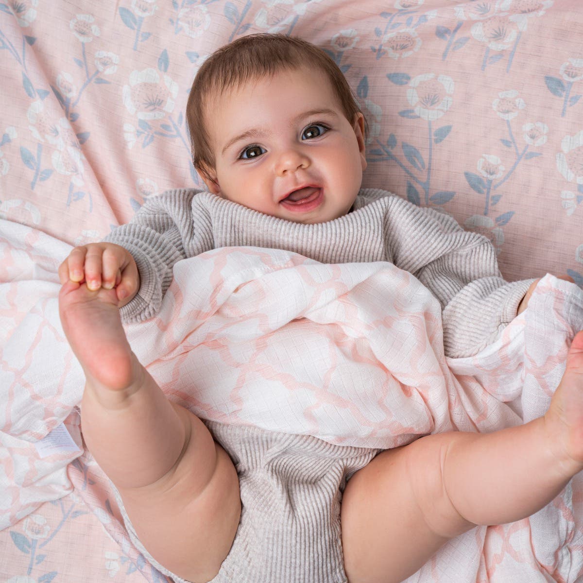 Aden Anais Silky Soft Bamboo Swaddle (44 x 44 in), 2pk (6 Designs) - Pupsik Singapore