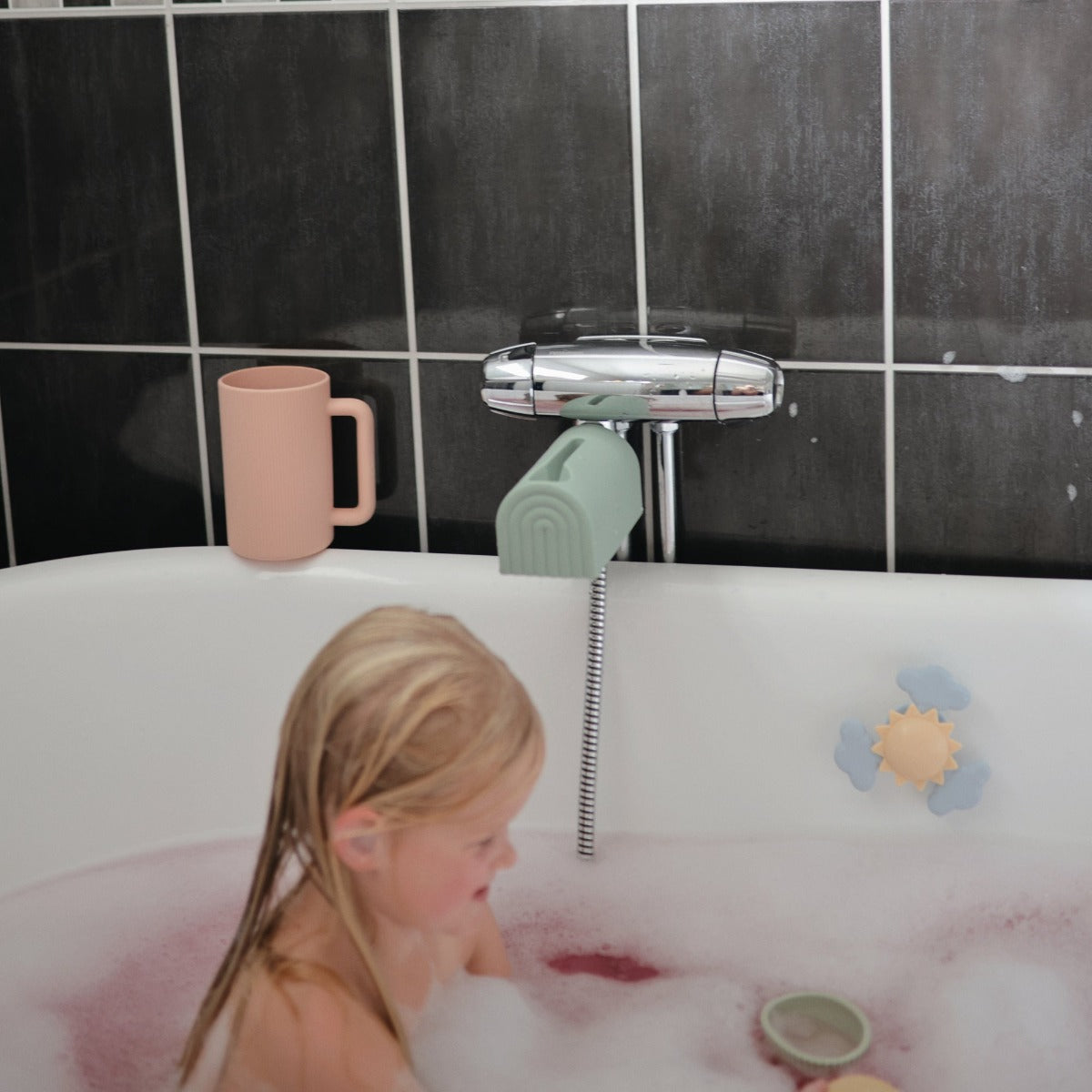 Mushie Baby Bathe Rinse Cup (3 Colors)