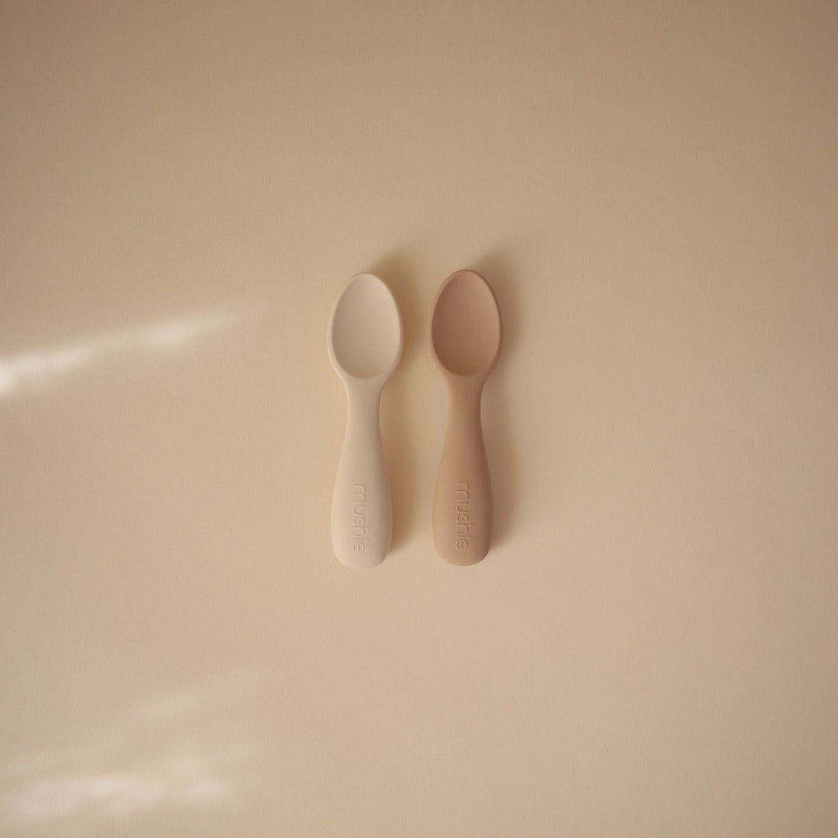 Mushie Silicone Toddler Starter Spoons, 2pk (4 Colors) - Pupsik Singapore