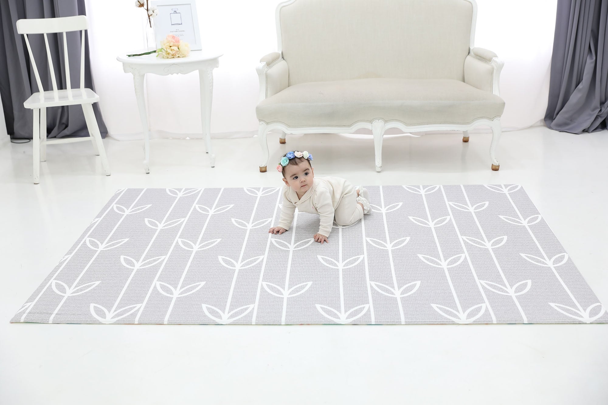 Dwinguler Pro Playmat - Sea Petals Grey (L13)