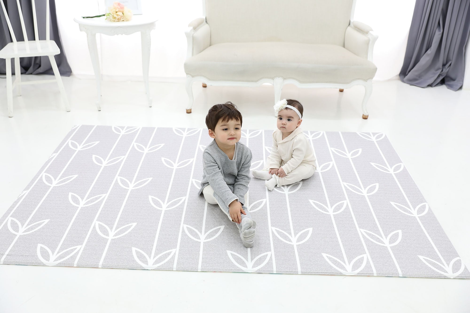 Dwinguler Pro Playmat - Sea Petals Grey (L13)