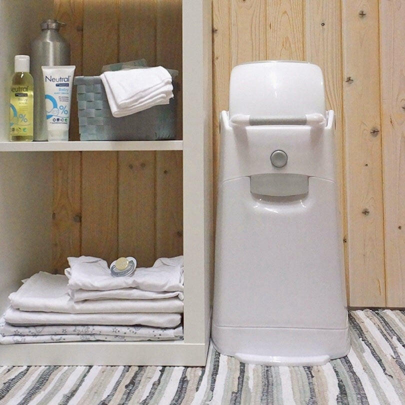 Diaper Champ Classic Odorless Diaper Bin - Medium (60 NB Diapers)