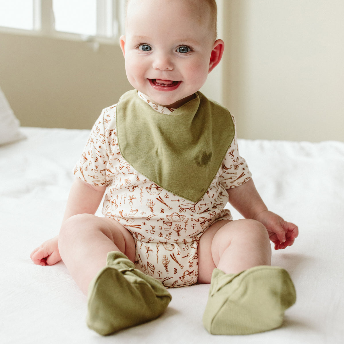 Goumiboots Bamboo & Organic Cotton Booties - Artichoke (3 Sizes)
