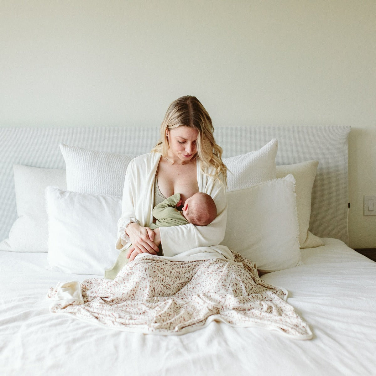 Goumi Bamboo Mom Robe - Cloud (2 Sizes)