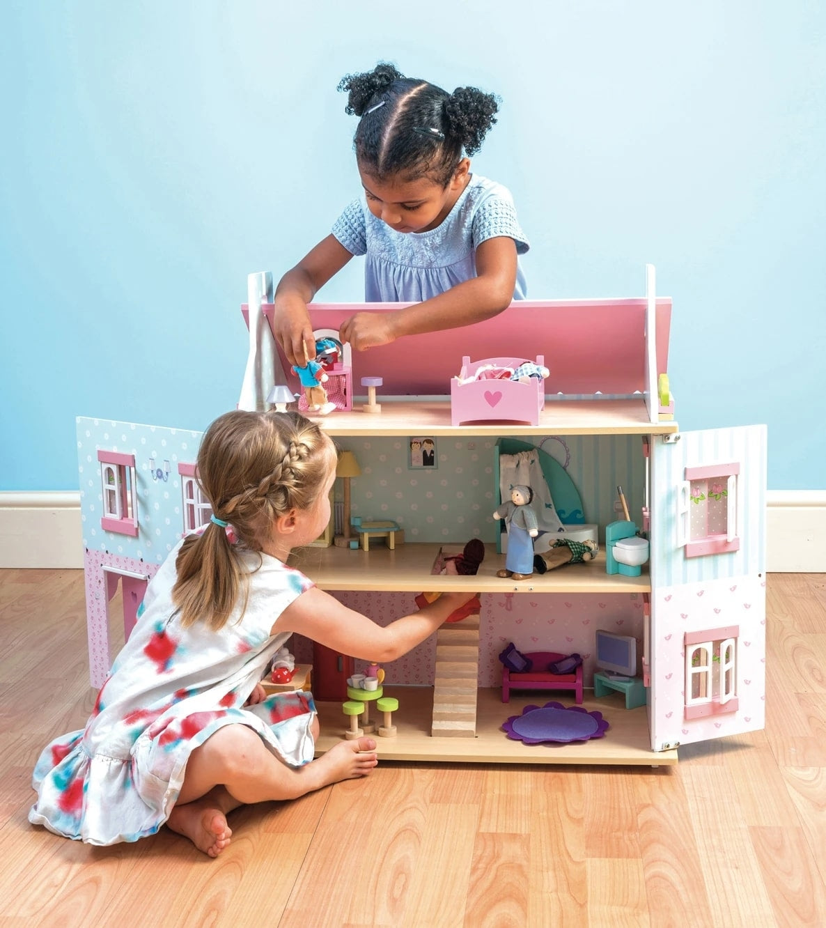 Le Toy Van Sophie's Wooden Dolls House