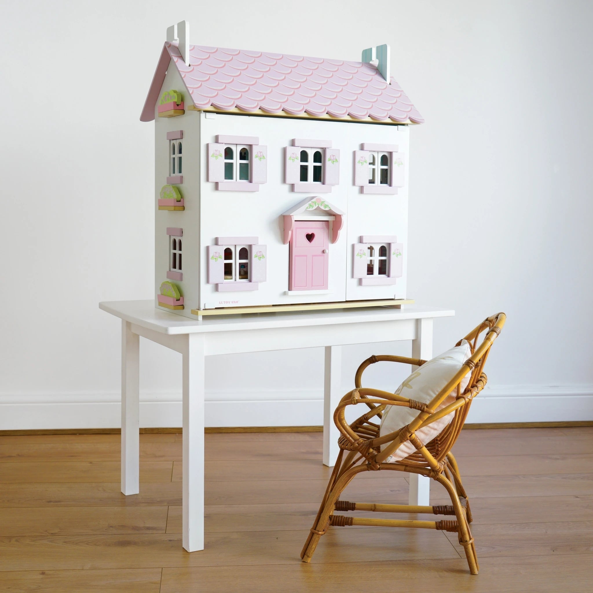 Le Toy Van Sophie's Wooden Dolls House