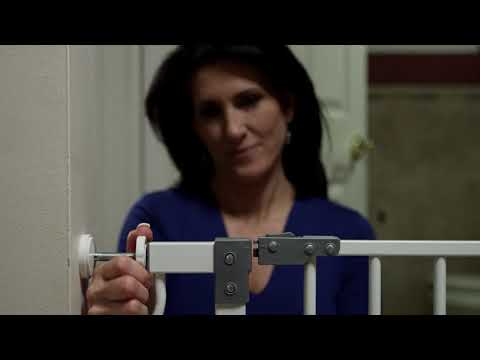 Dreambaby Liberty Security Gate w/ Stay Open Feature (74-83cm, up to 137cm)