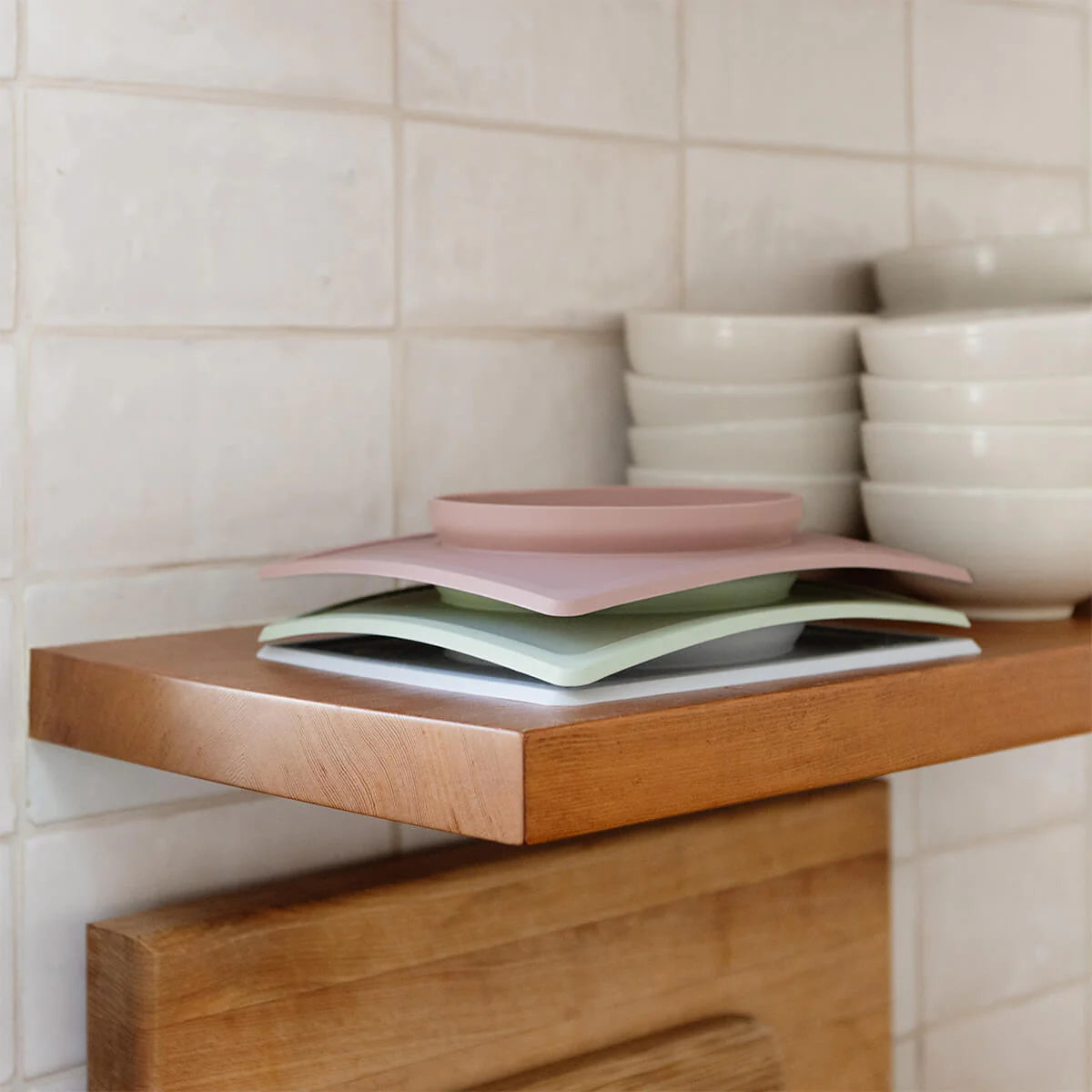 EzPz Tiny Plate (3 Colors)