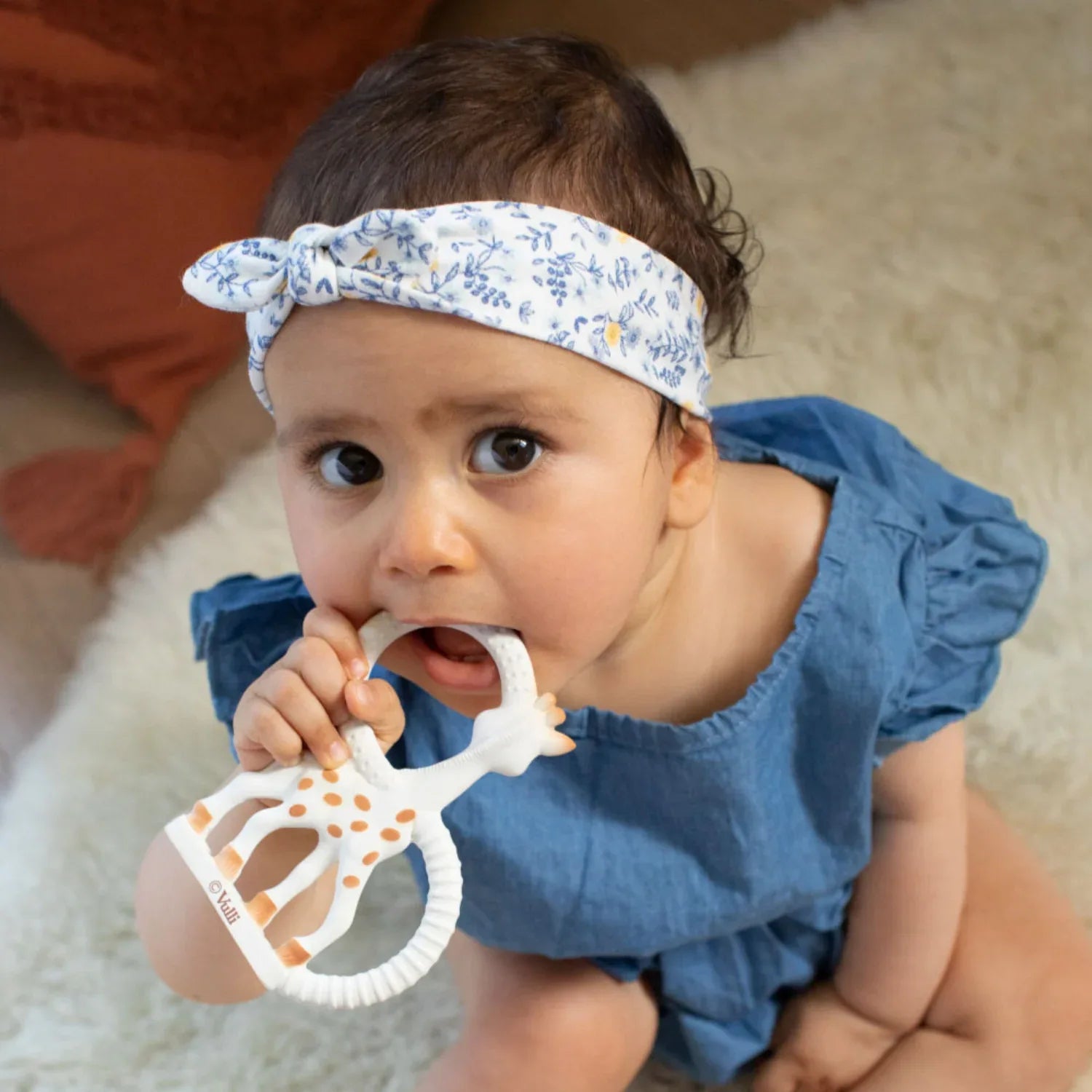 Sophie the Giraffe So' Pure Teething Ring - Pupsik Singapore