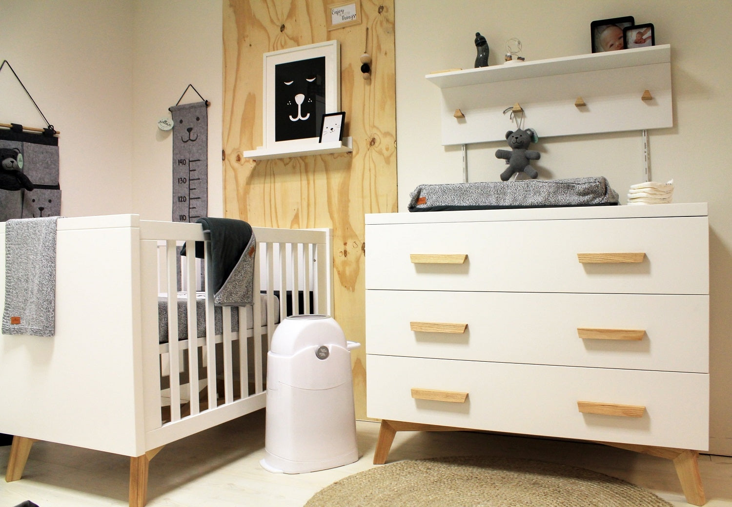 Diaper Champ Classic Odorless Diaper Bin - Medium (60 NB Diapers)