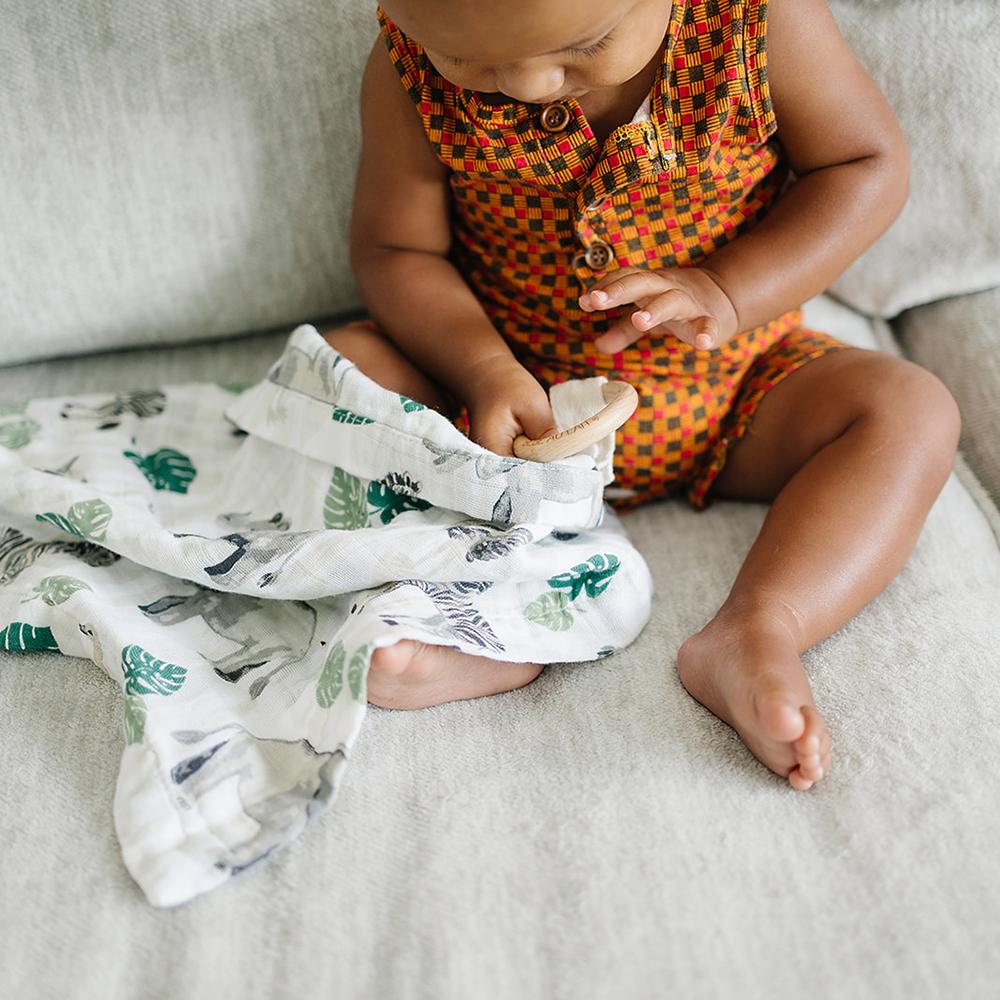 Bebe Au Lait Classic Muslin Teether Blanket (3 Designs) - Pupsik Singapore