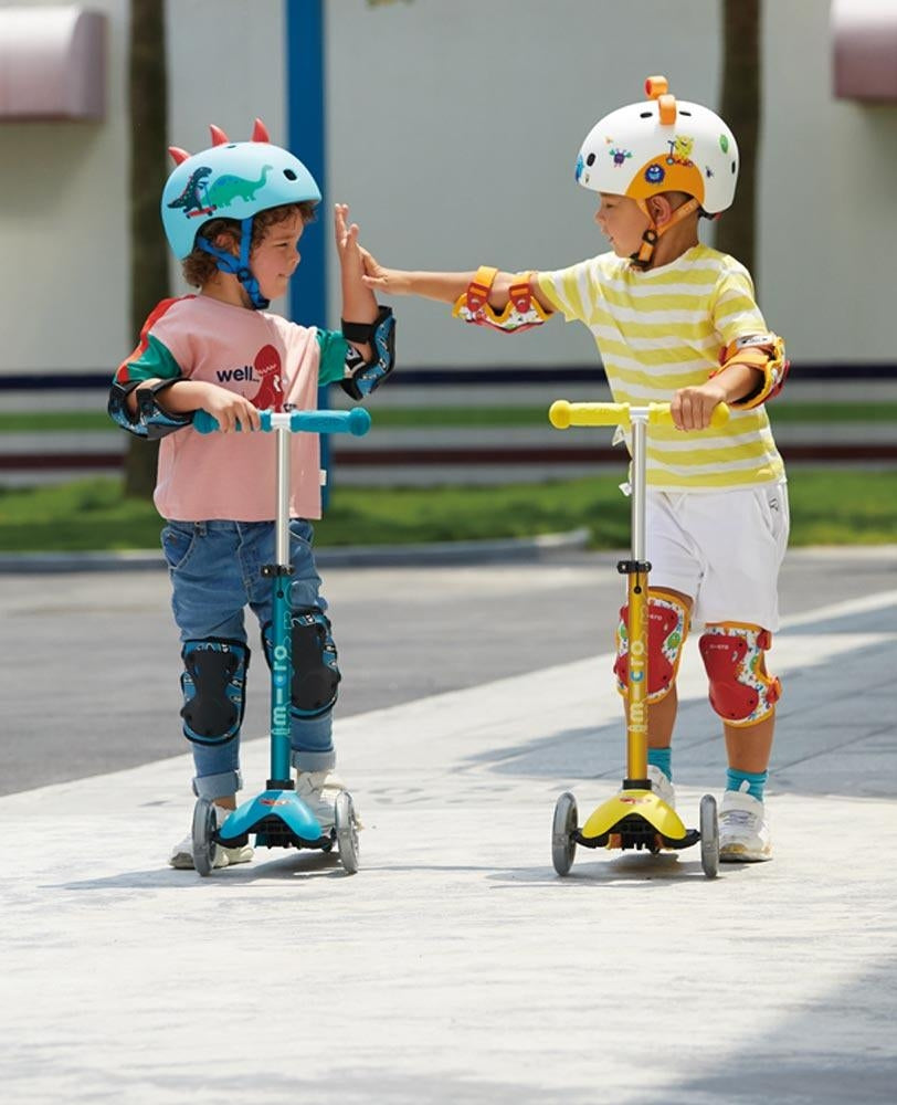 Micro Riding Helmet - 3D Monsters (2 Sizes)