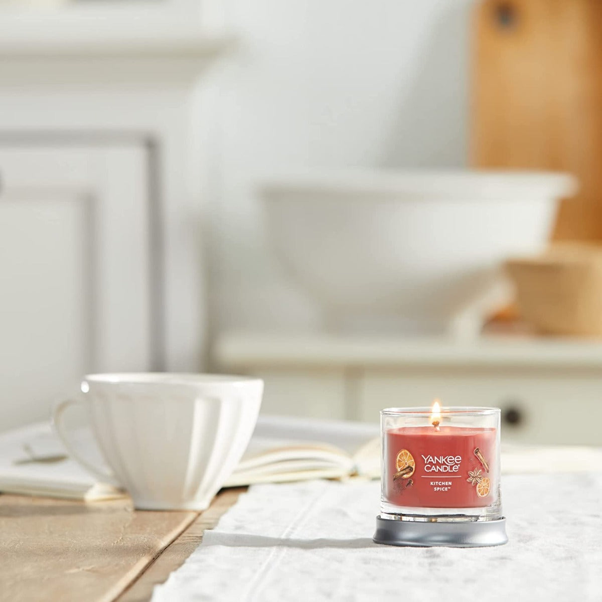 Yankee Candle Signature Small Tumbler Candle, 1- Wick (4.3oz) - Kitchen Spice