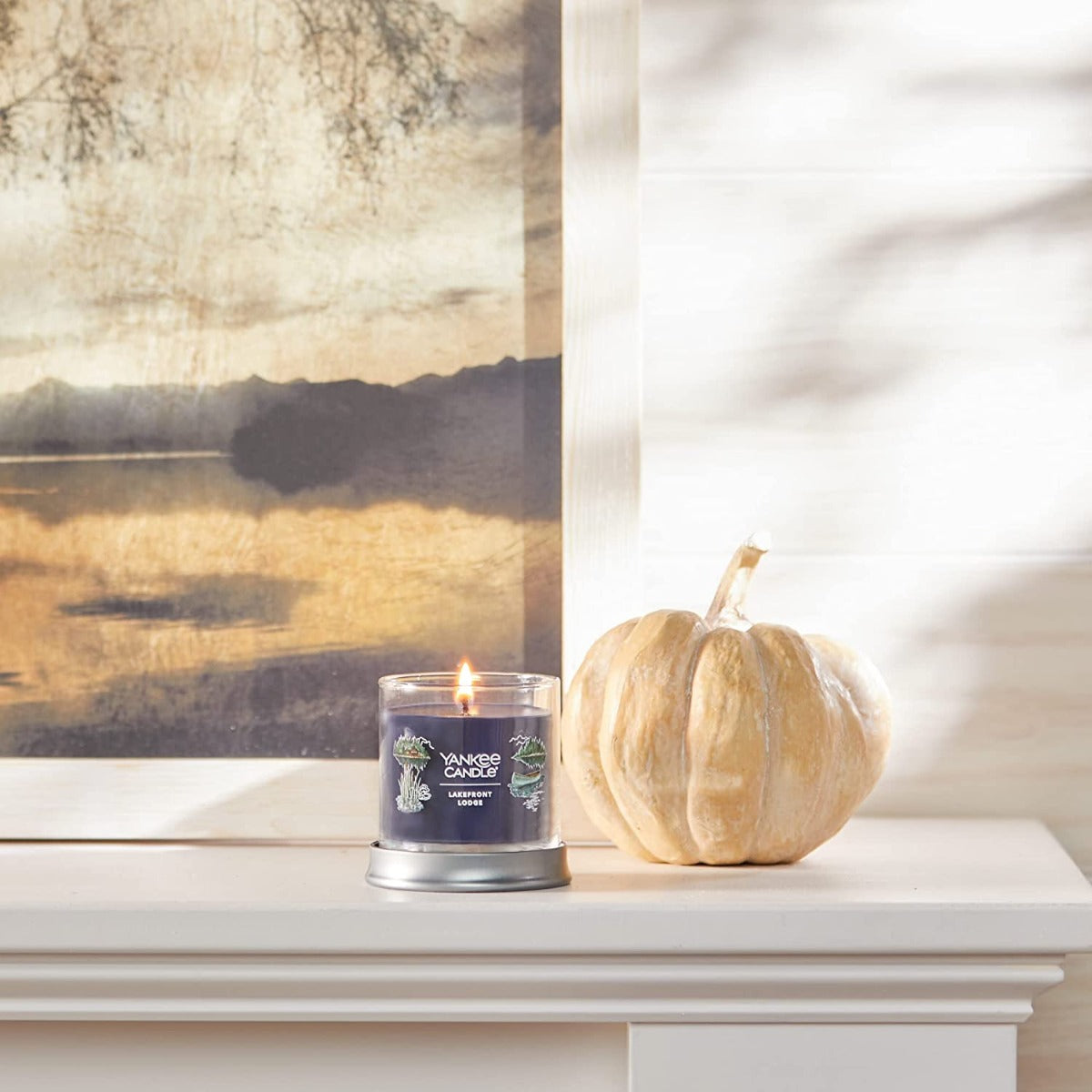 Yankee Candle Signature Small Tumbler Candle, 1- Wick (4.3oz) - Lakefront Lodge