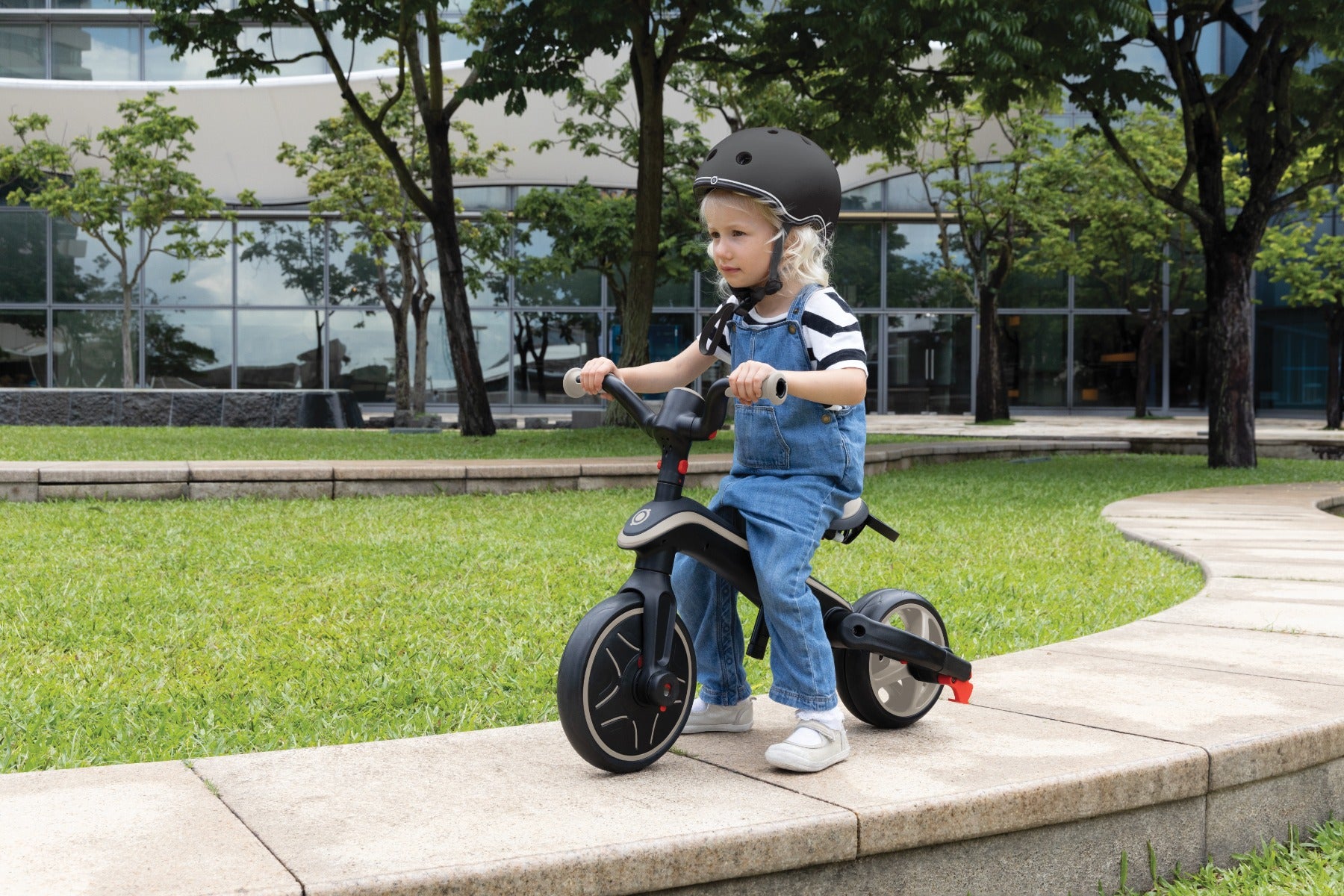 Globber Explorer Trike Foldable 4-in-1 (5 Colors)