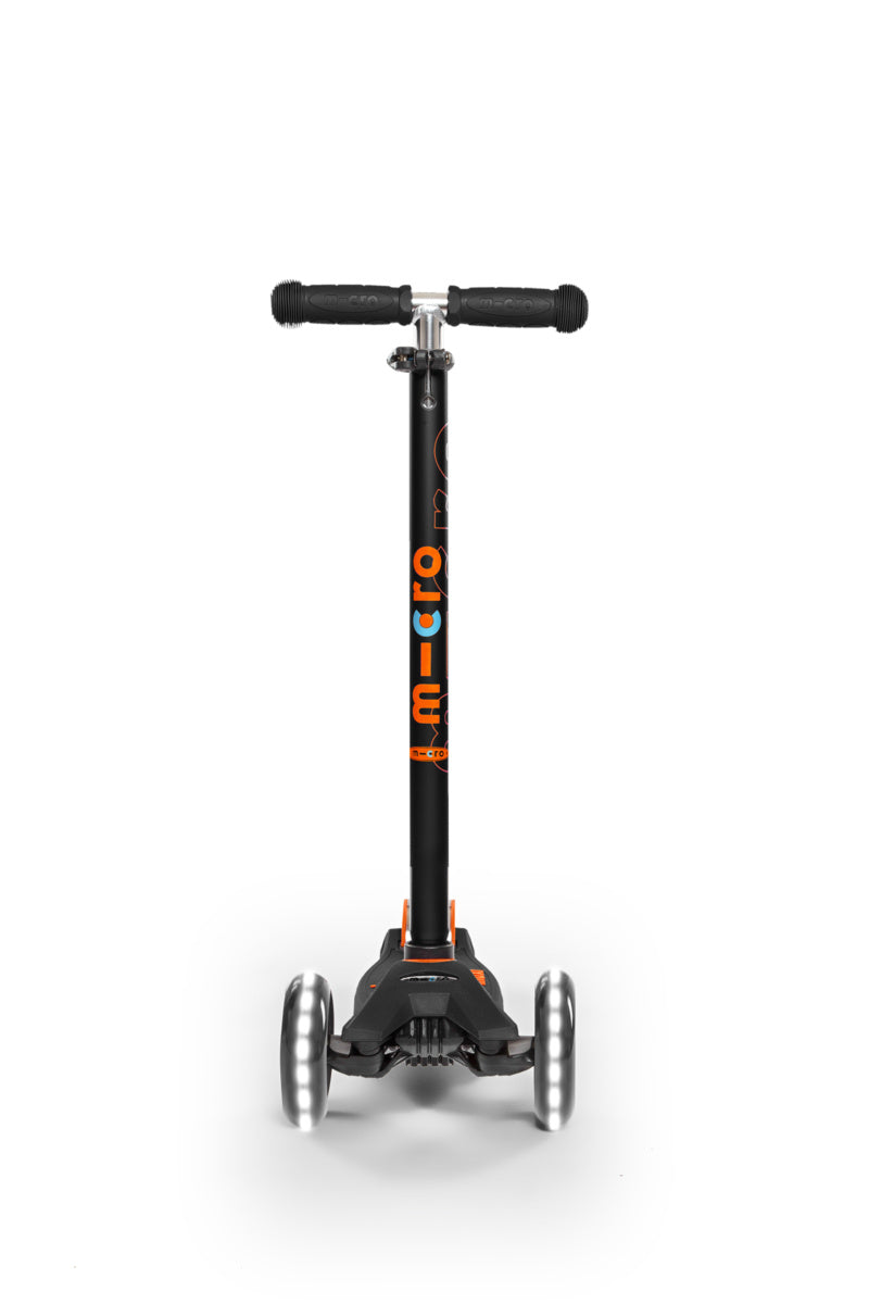 Micro Maxi Deluxe Scooter (LED Wheels) (2 Colours)
