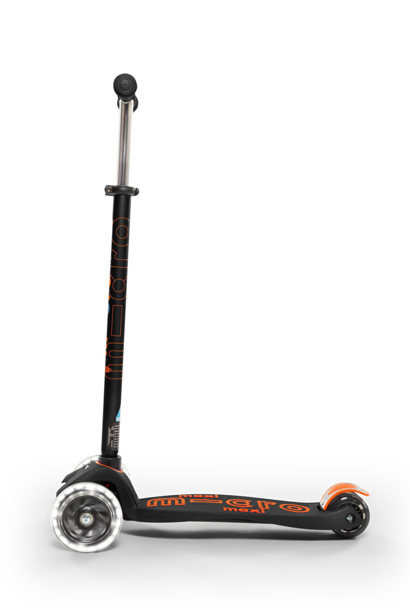Micro Maxi Deluxe Scooter (LED Wheels) (2 Colours)