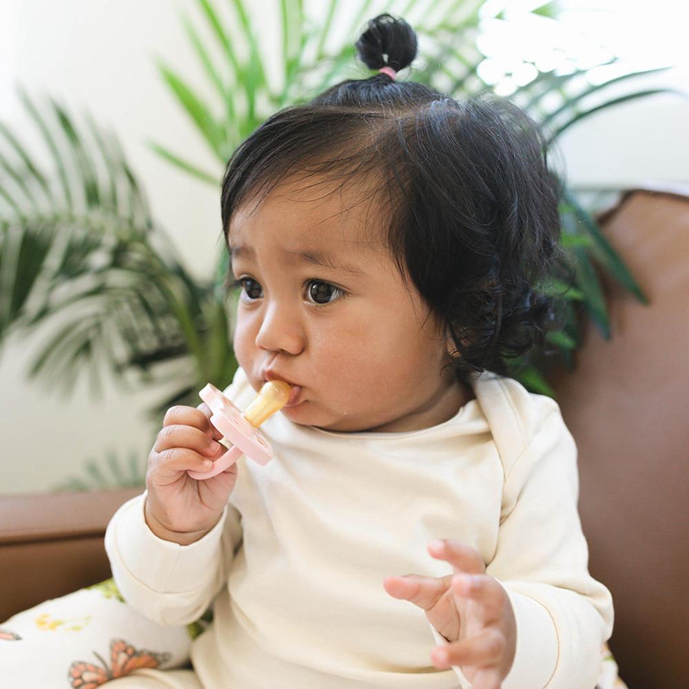 Bebe Au Lait Natural Rubber Pacifiers 2pk, 3-36M, (4 Colours) - Pupsik Singapore