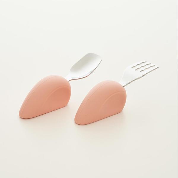 Moyuum Baby Self-Feeding Heart Spoon and Fork Set (2 Colors)