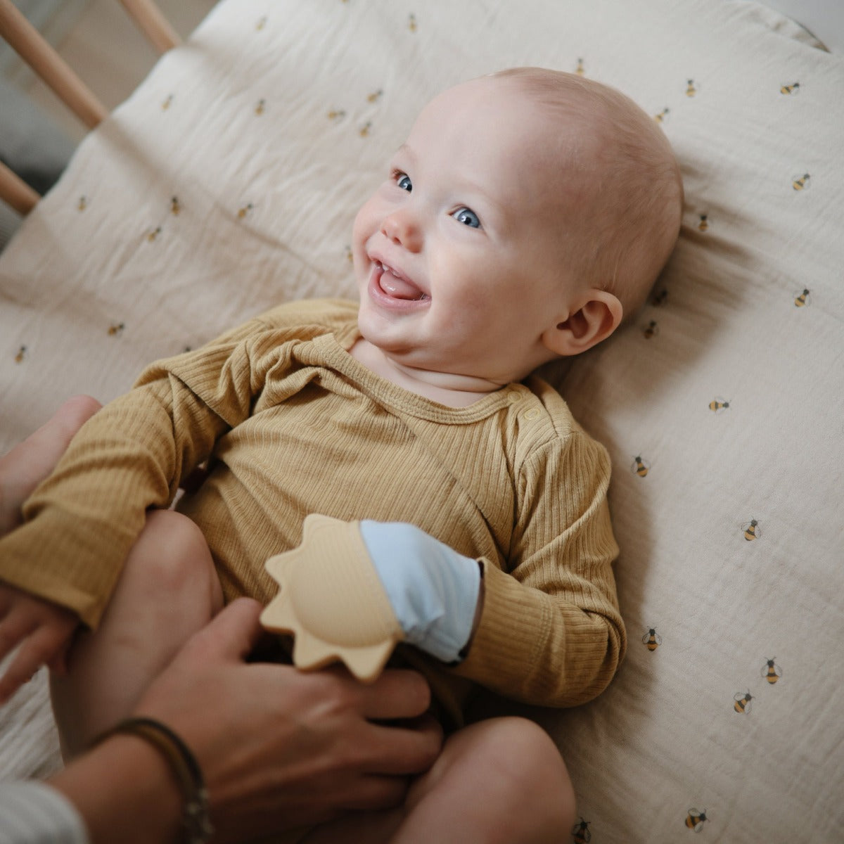 Mushie Teething Mitten (2 Designs)