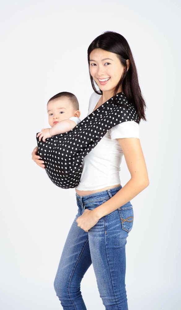 Pupsik Pouch Baby Sling - Queen of Hearts