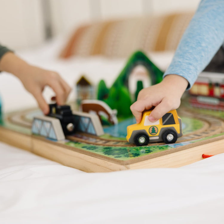 Melissa & Doug Take-Along Railroad Wooden Play Set