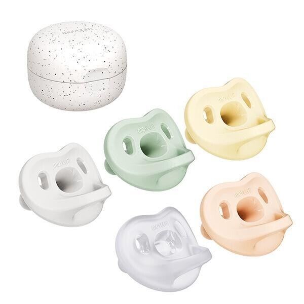 Moyuum All-Silicone Macaron Pacifier with Case, 3-6M (4 Colors)