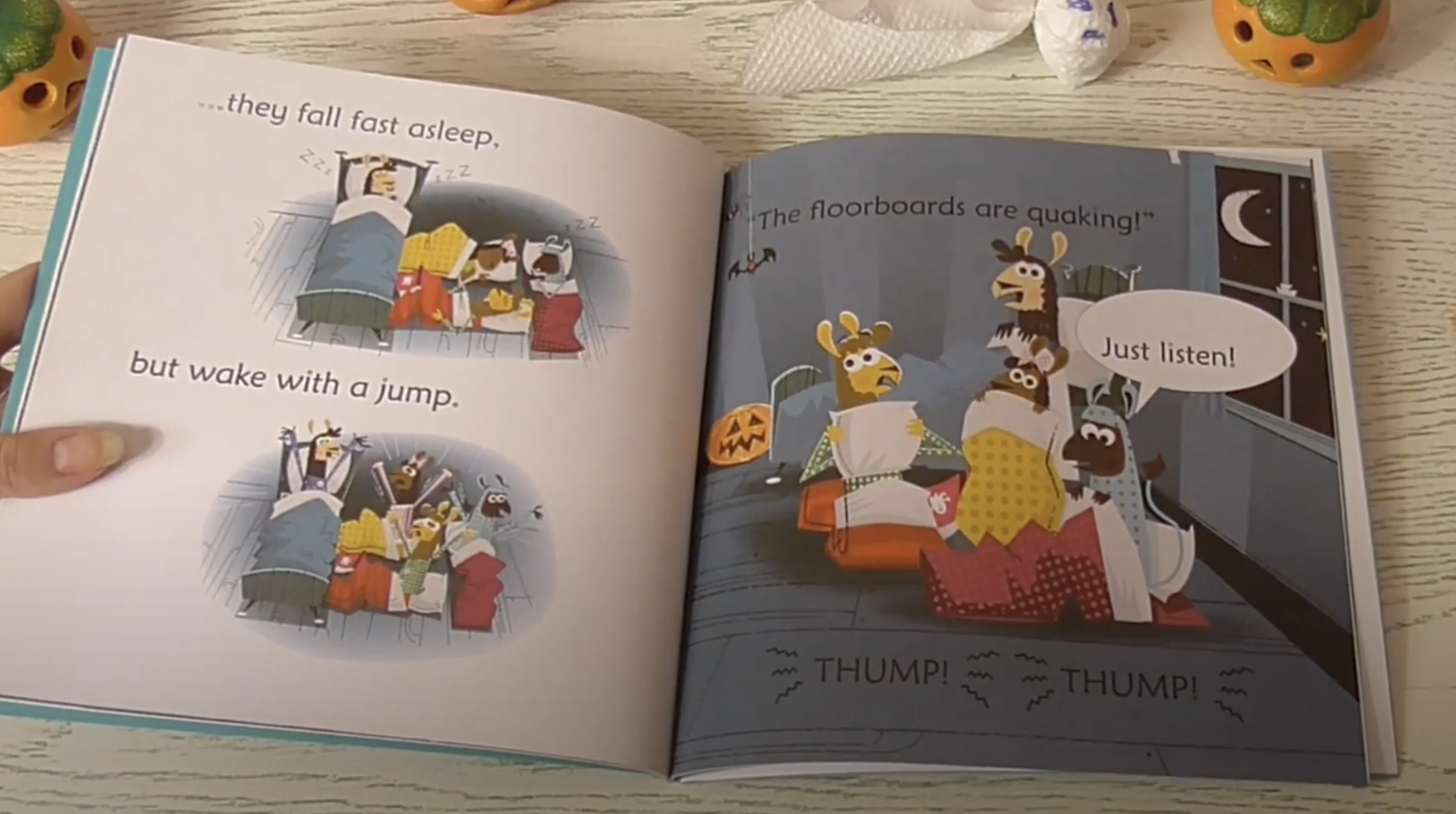 Usborne Phonics Readers - Llamas in Pyjamas Story Book
