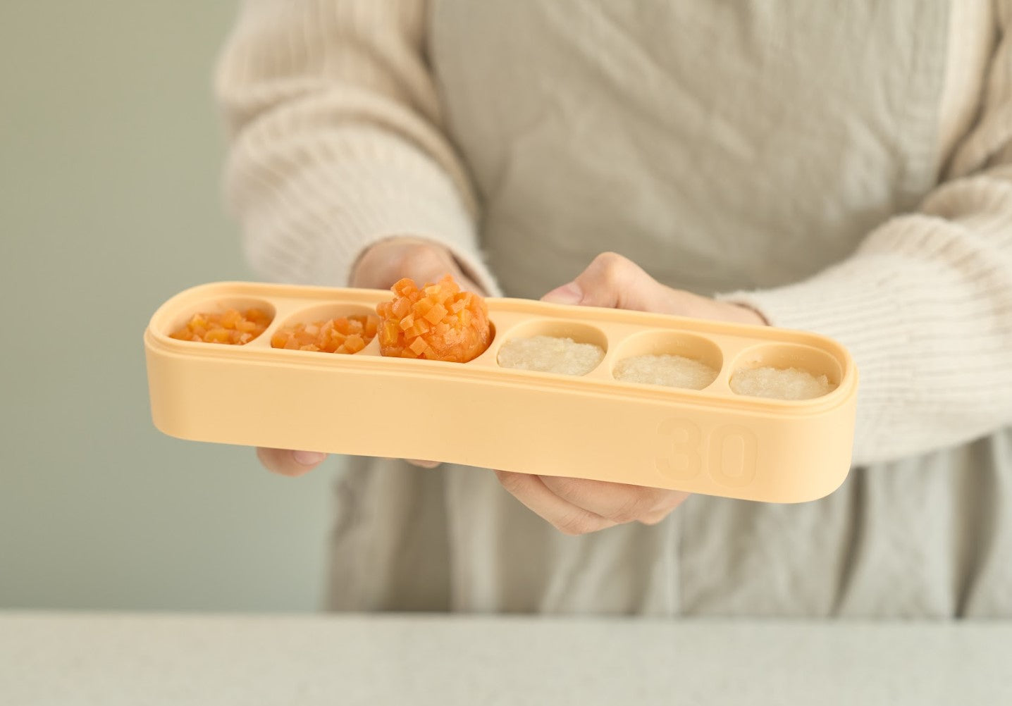 Moyuum Double-Sealed Silicone Baby Food Cube Tray - 6/12 Cubes (5 Colors)