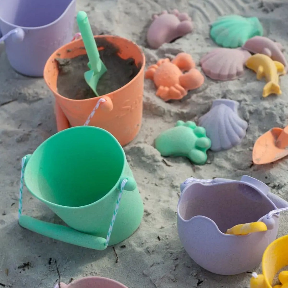 Scrunch Silicone Bucket 1.5L (3 Colours) - Pupsik Singapore