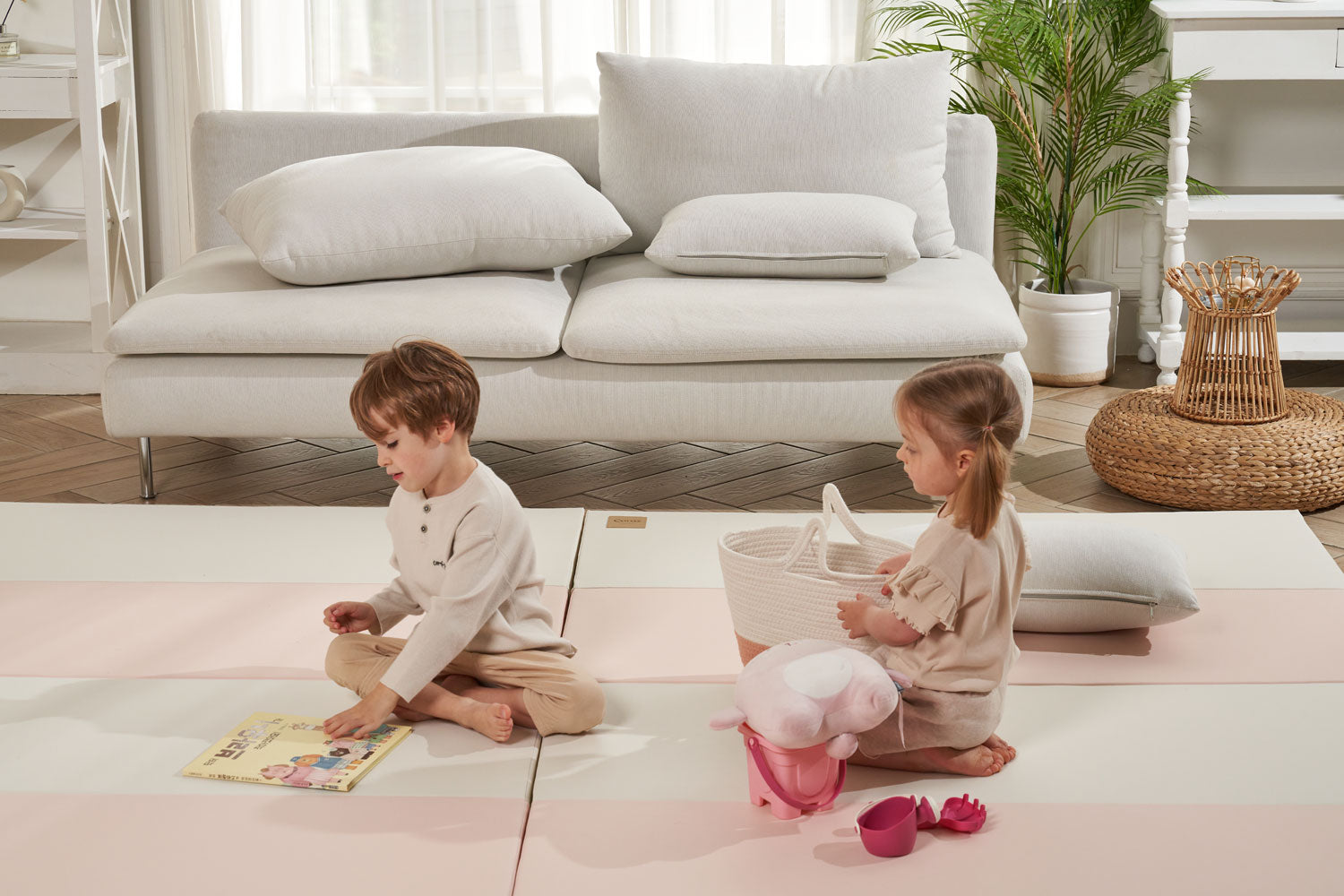 Caraz Secret Wide Folding Playmat, 140 x 200cm (7 Colors) - Pupsik Singapore