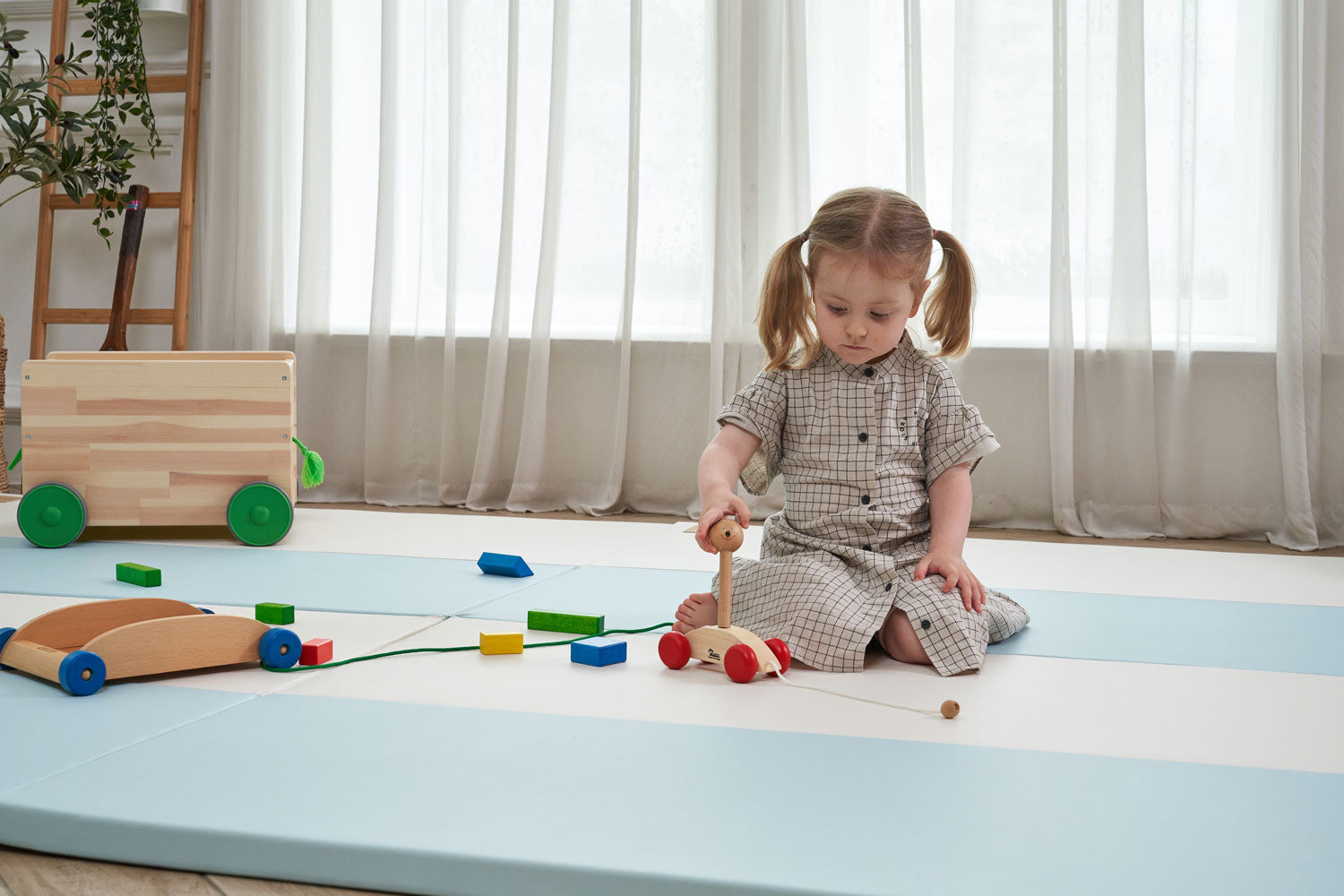 Caraz Secret Wide Folding Playmat, 140 x 200cm (7 Colors) - Pupsik Singapore