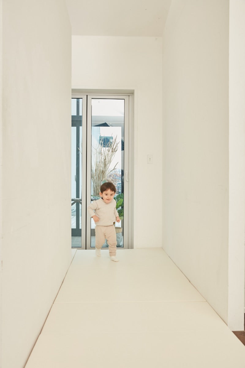 Caraz Signature Clean Folding Playmat, 140 x 200cm (4 Colors) - Pupsik Singapore