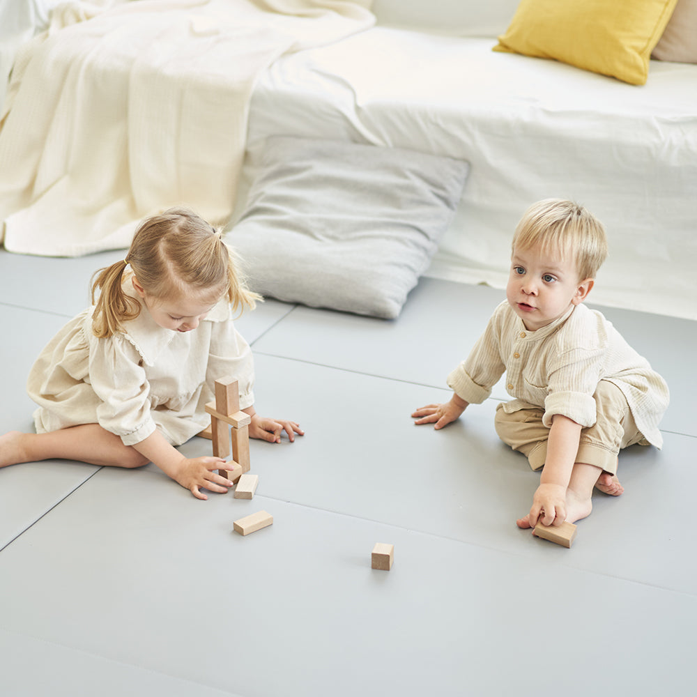 Caraz Signature Clean Folding Playmat, 140 x 200cm (4 Colors) - Pupsik Singapore