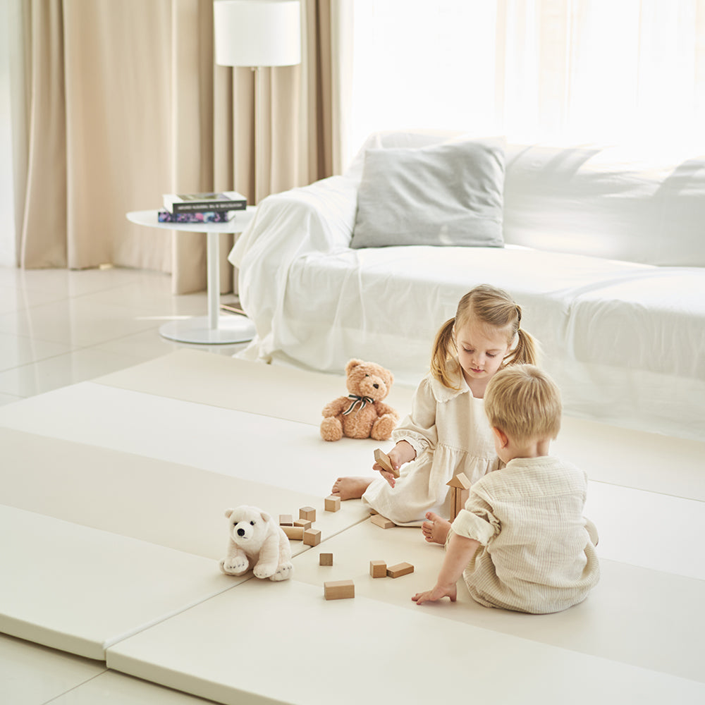 Caraz Signature Clean Folding Playmat, 140 x 200cm (4 Colors) - Pupsik Singapore