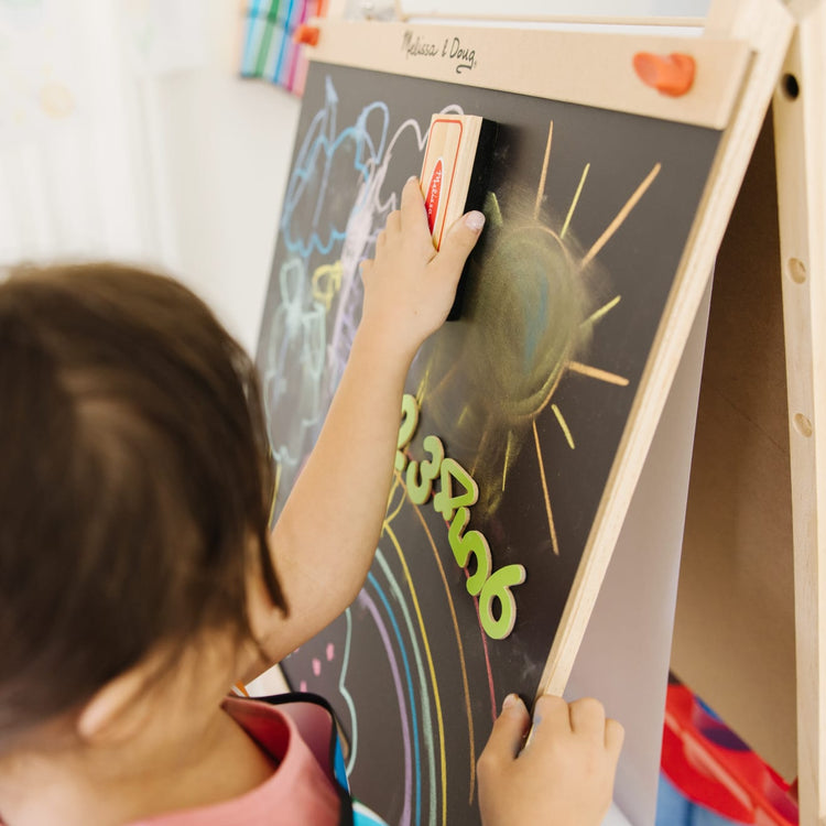 Melissa & Doug Deluxe Magnetic Standing Art Easel