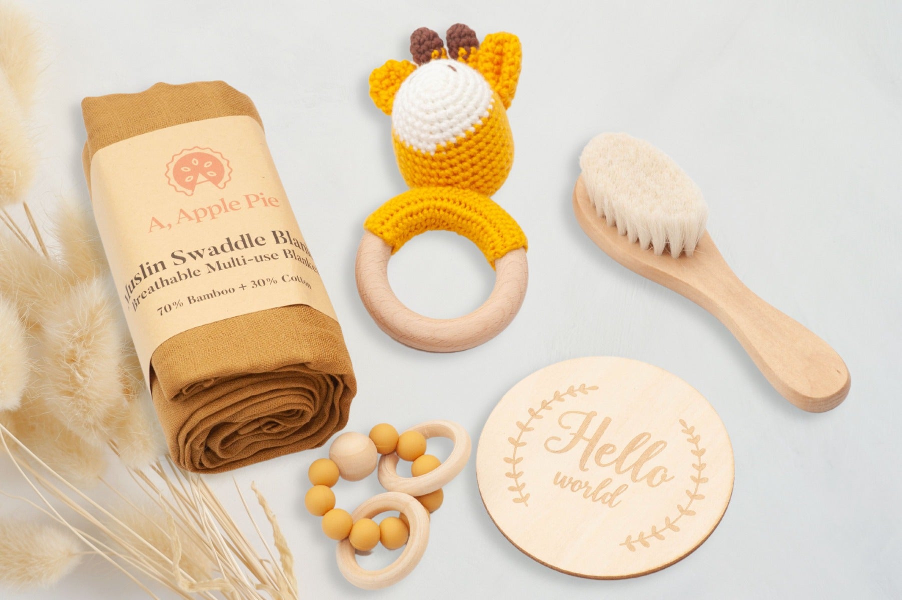A, Apple Pie Baby Simple Joy Gift Set (5 Designs) - Pupsik Singapore
