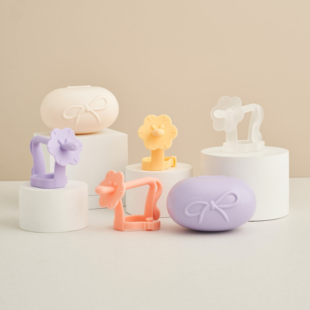 Moyuum Lion Wrist Teether with Case (4 Colors)