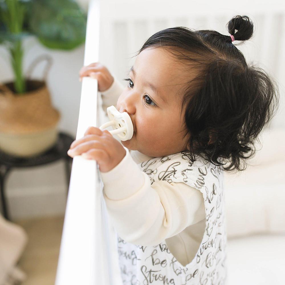 Bebe Au Lait Natural Rubber Pacifiers 2pk, 3-36M, (4 Colours) - Pupsik Singapore