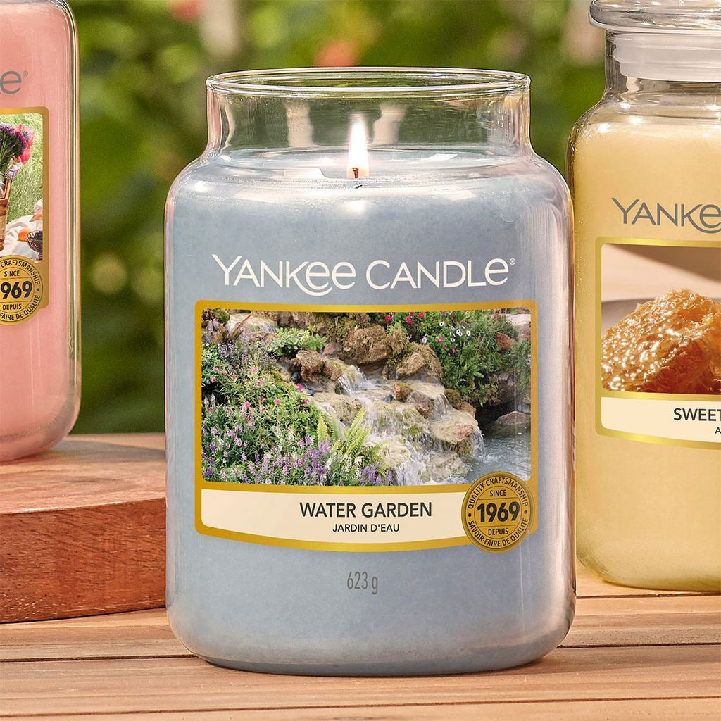 Yankee Candle Large Jar Candle (22oz) - Water Garden